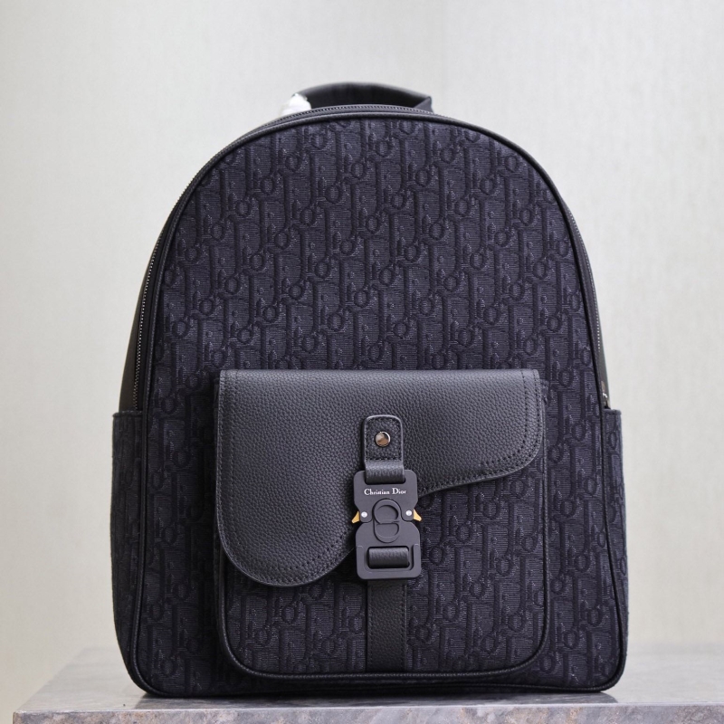 D*or backpacks